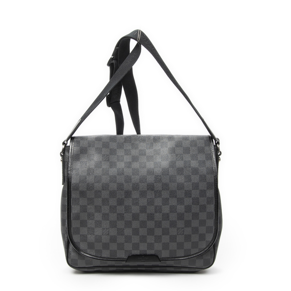 Louis Vuitton Handbags - Louis Vuitton Daniel MM